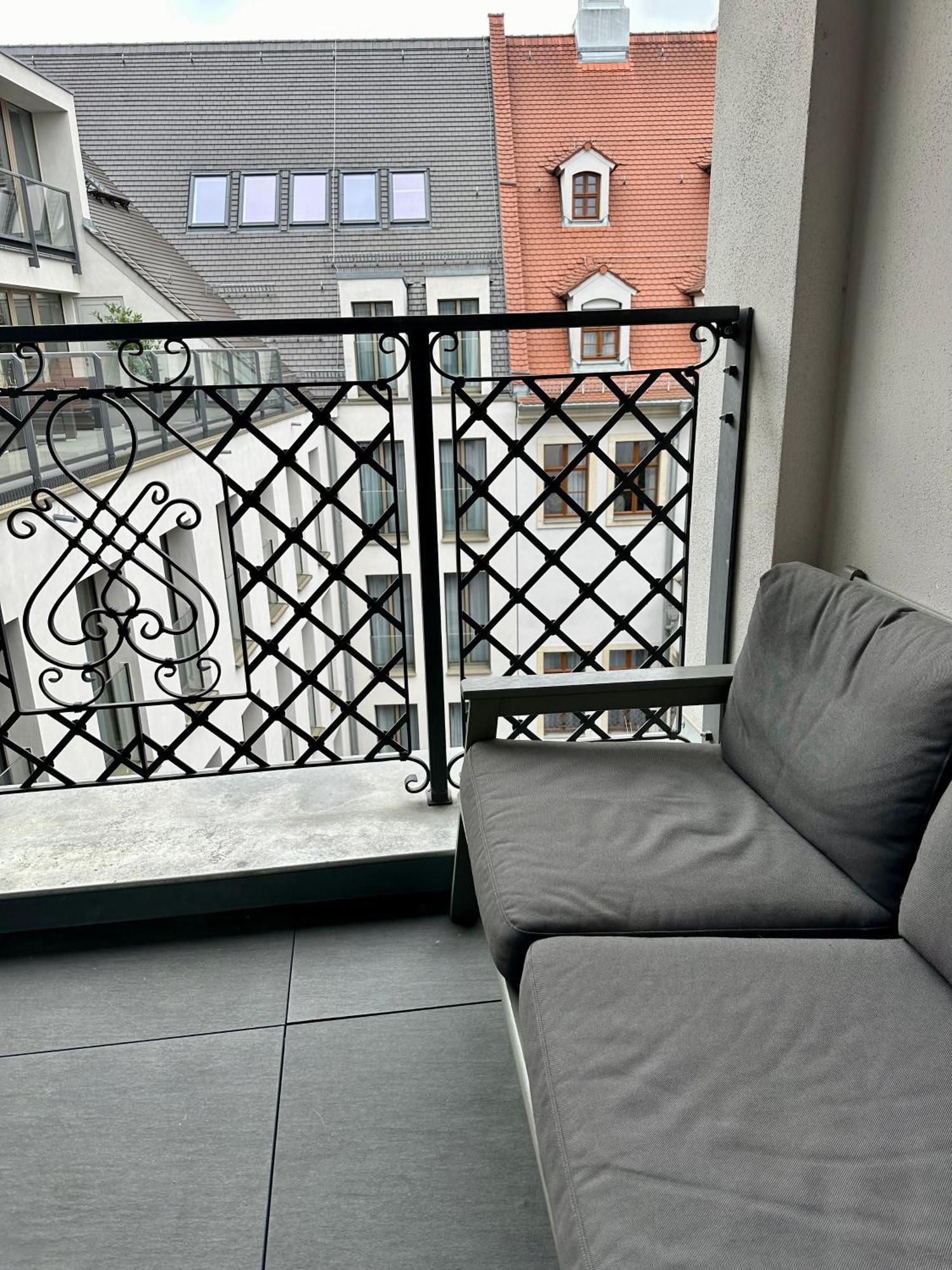 Exklusives Apartment Mit Einmaligem Blick Zur Frauenkirche - Parkplatz Kostenfrei Drezda Kültér fotó