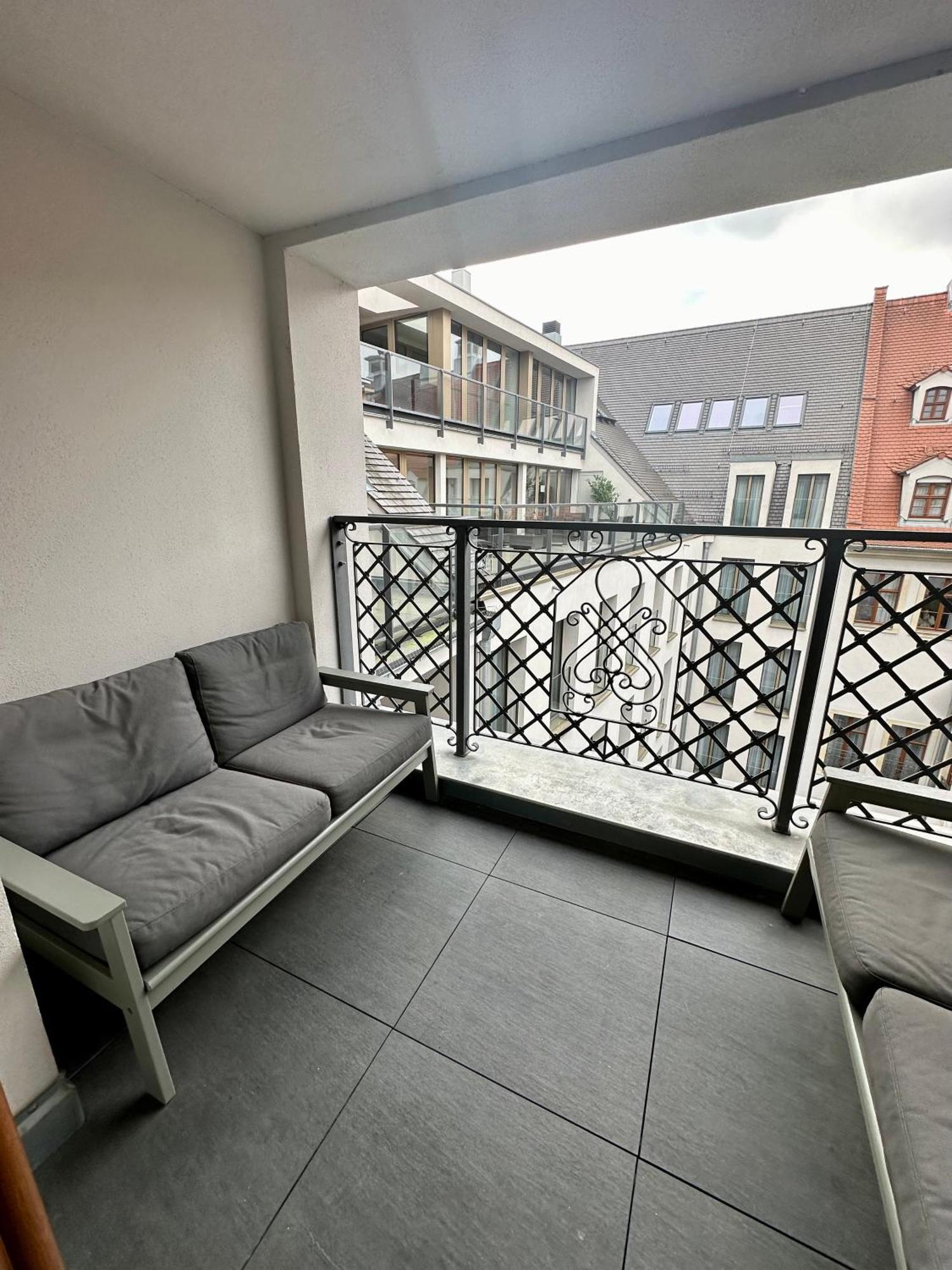 Exklusives Apartment Mit Einmaligem Blick Zur Frauenkirche - Parkplatz Kostenfrei Drezda Kültér fotó